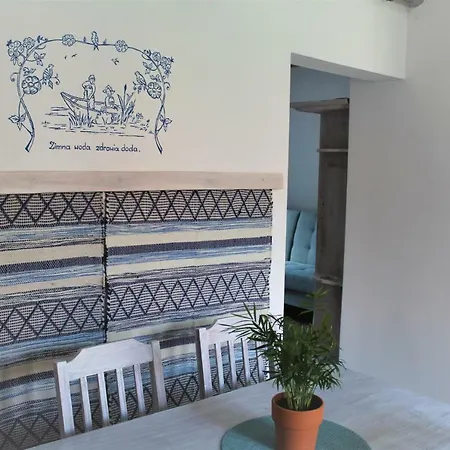 Izdebka Na Chrobrego Apartmán *